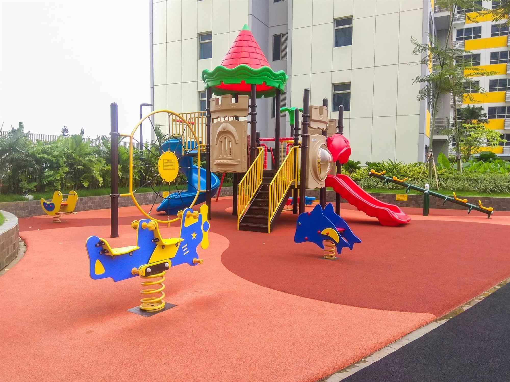Modern And Comfortable Studio Apartment Springlake Summarecon Near Summarecon By Travelio ブカシ エクステリア 写真